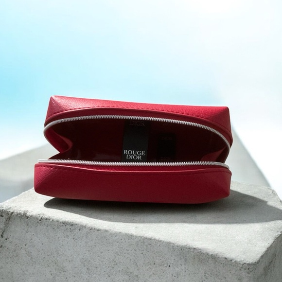 ❤️ DIOR RED COSMETIC POUCH WITH DIOR TRAVEL SIZE LIP GLOSS & LIPSTICK ❤️ - Picture 3 of 8